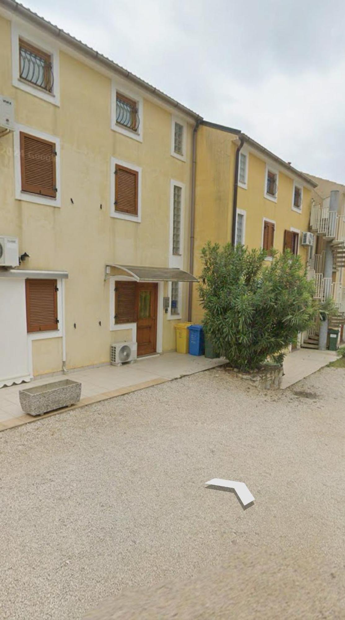 Fortuna Apartment Tar-Vabriga Bagian luar foto